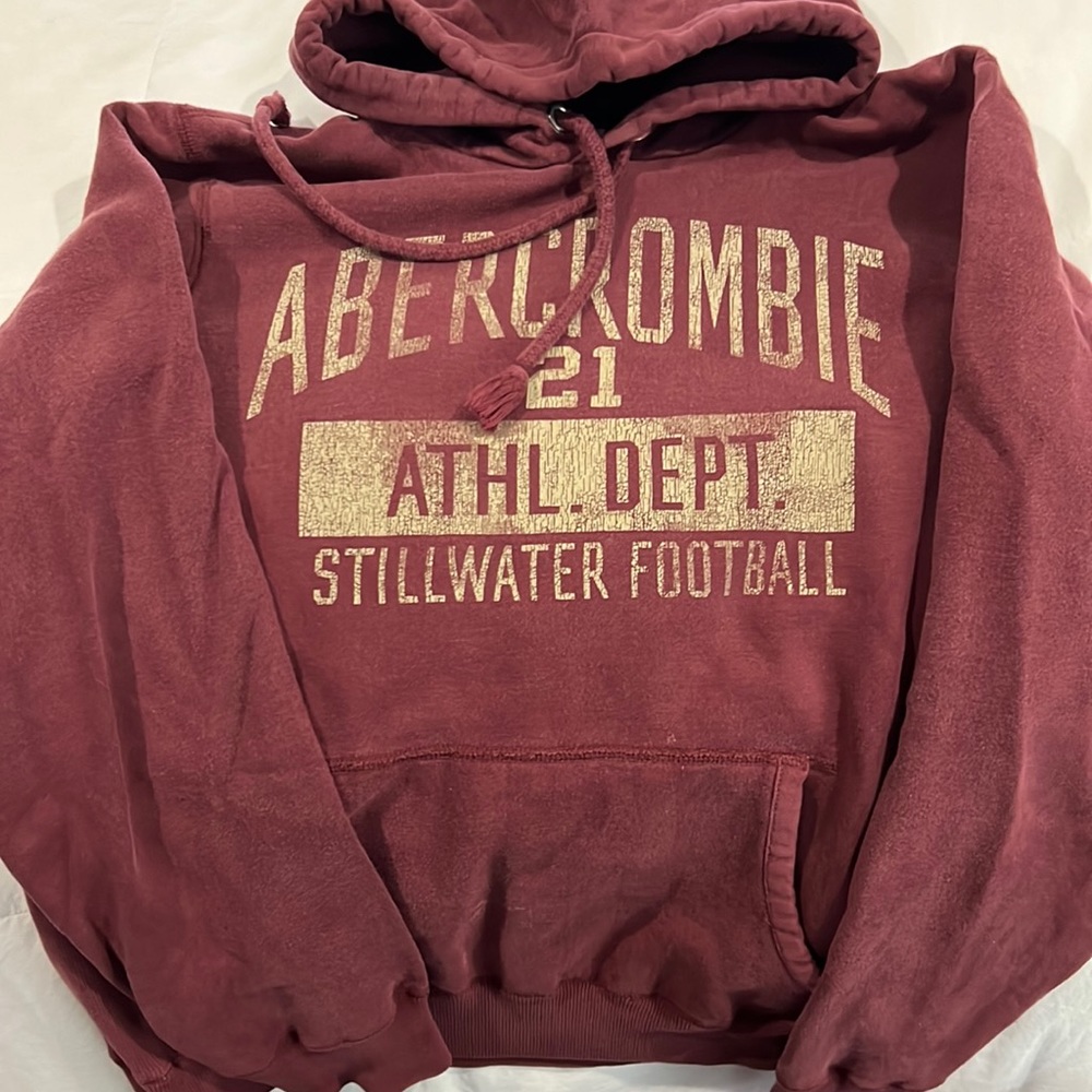 Men’s Medium Abercrombie hooded sweatshirt.